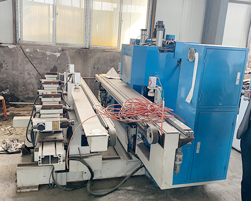 全自動鎖孔合頁機(jī)