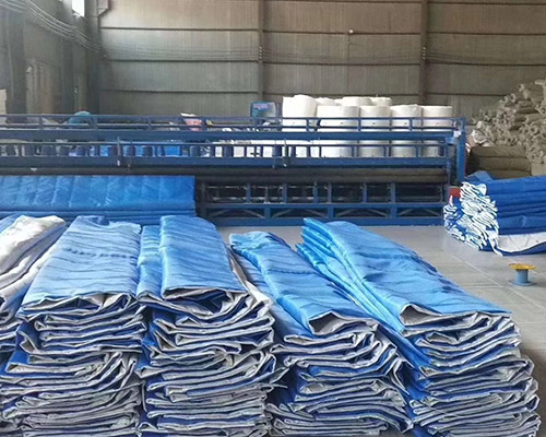 無(wú)機(jī)布防火卷簾車間