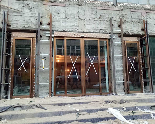 玻璃感應(yīng)門